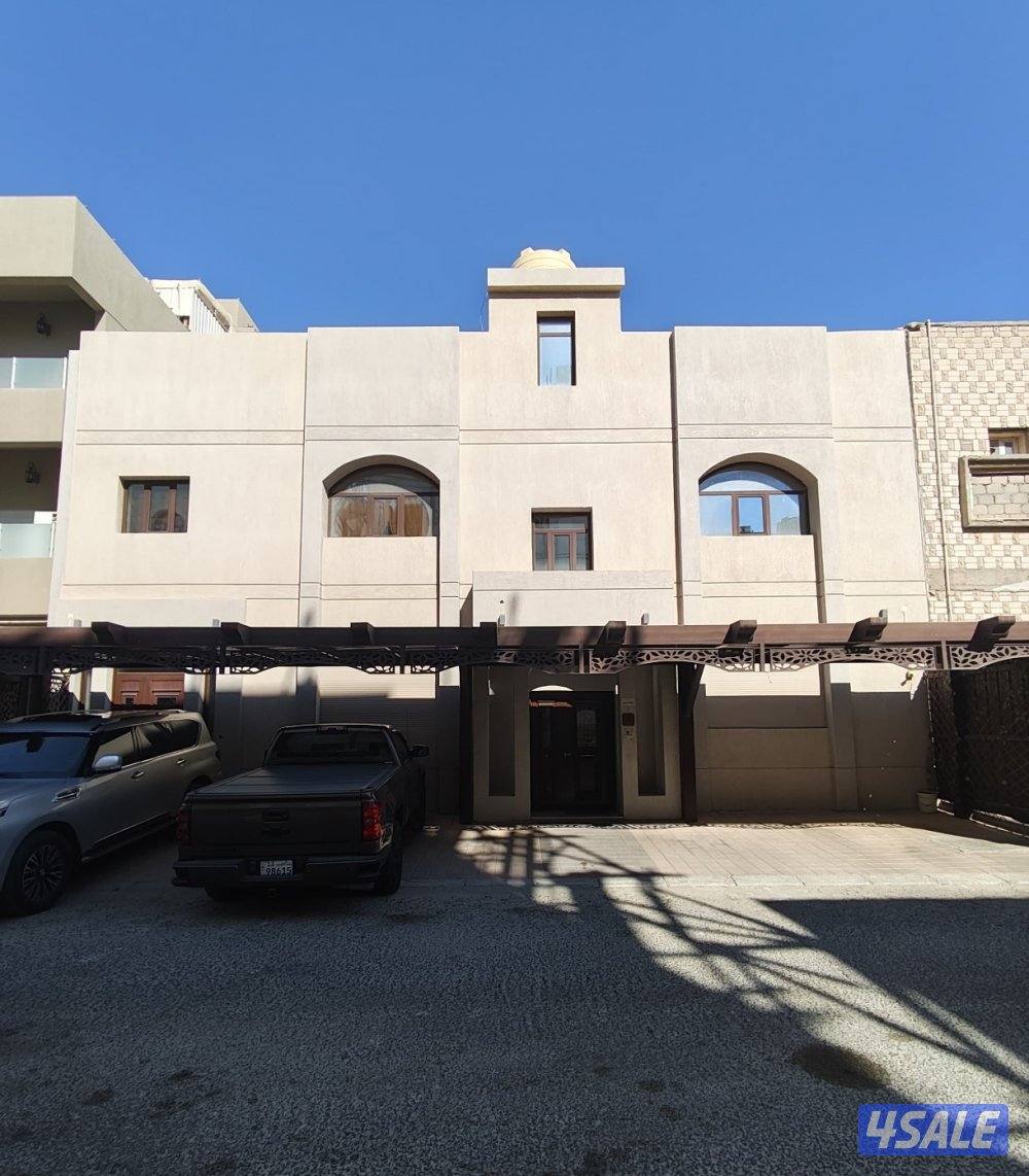 للبيع بيت في القادسية0