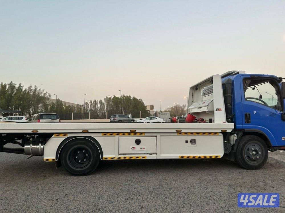 للبيع ونش موديل 2023 تفصال الامارات PM0