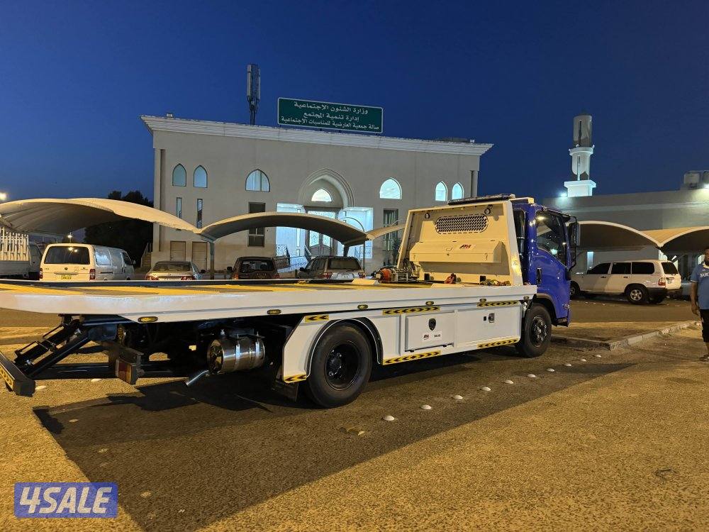 للبيع ونش موديل 2023 تفصال الامارات PM2