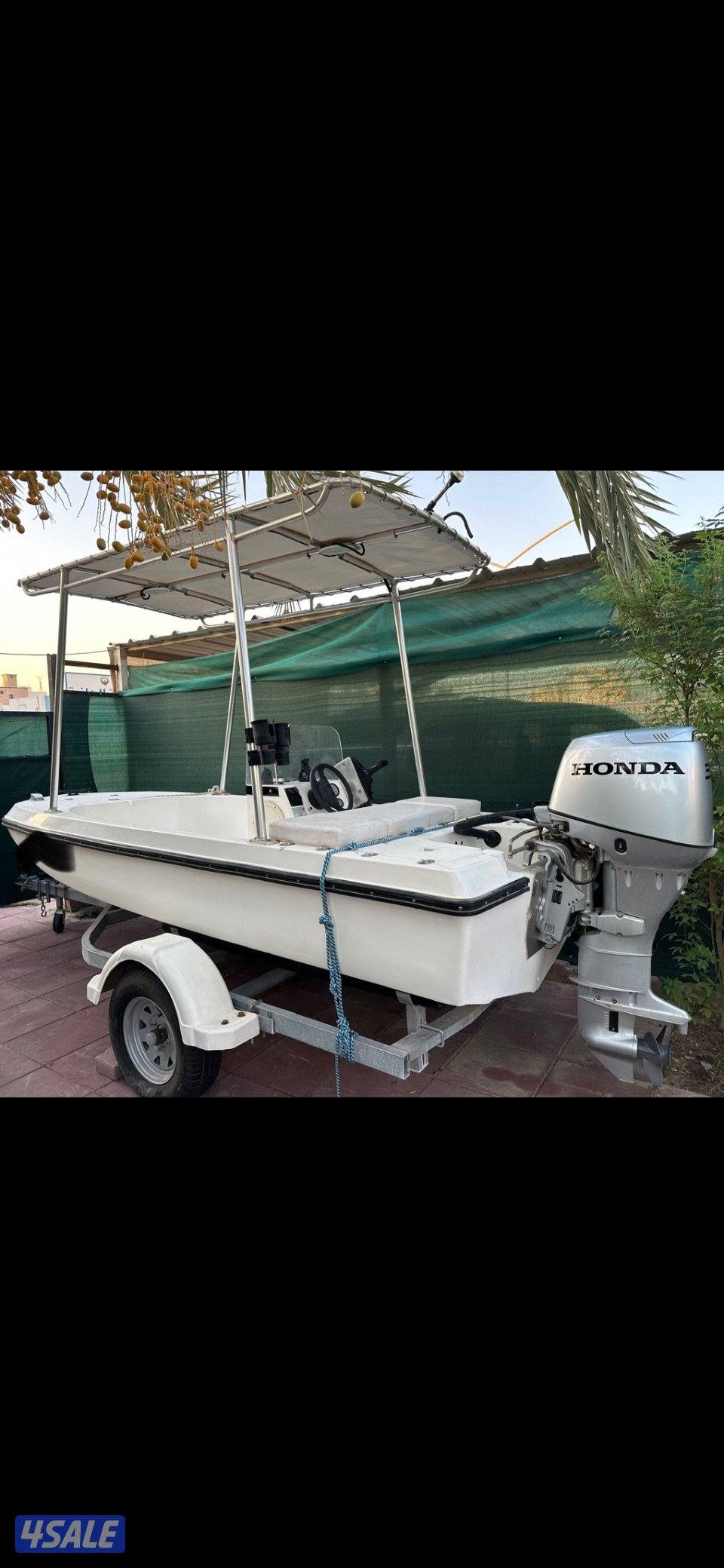 للبيع طراد الجريوي ١٣ قدم فيبر جلاس موديل ٢٠٢٤ وماكينه هوندا 30 حصان2