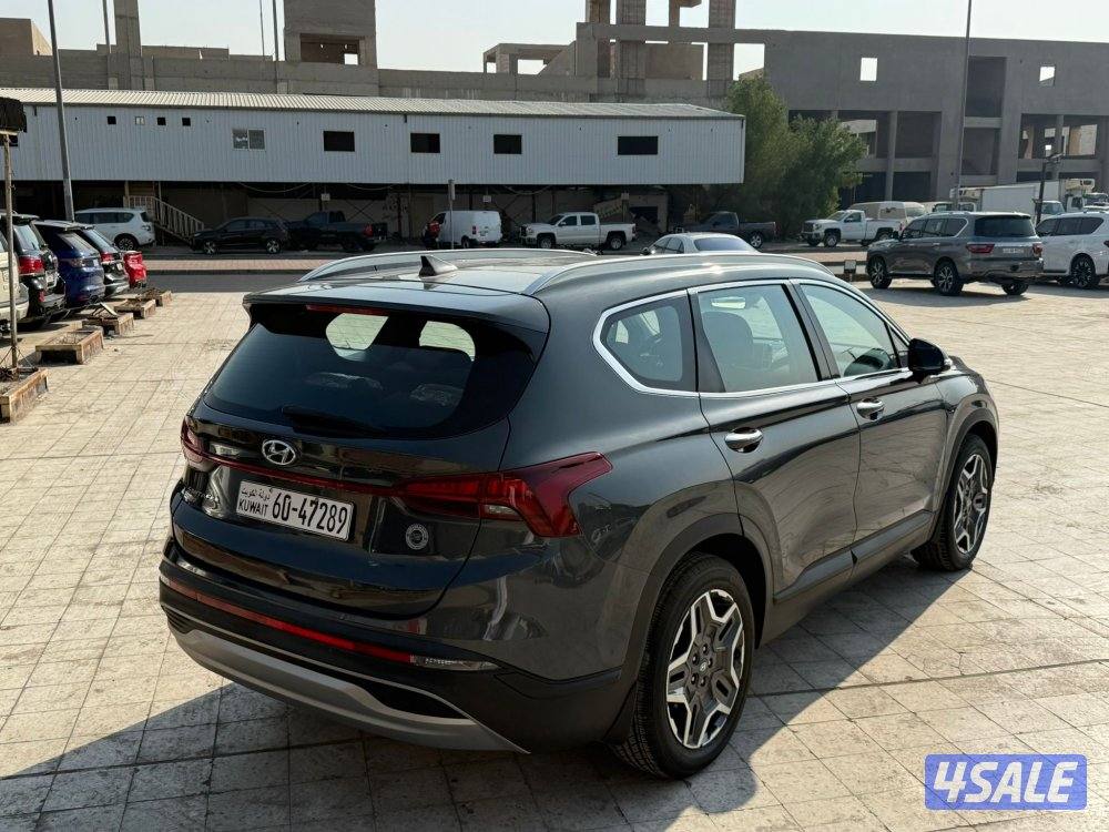 للبيع سنتافي ٢٠٢٢ شرط الفحص ماشي ٩٠ سيرفس منتظم الفل وارد الوكاله2