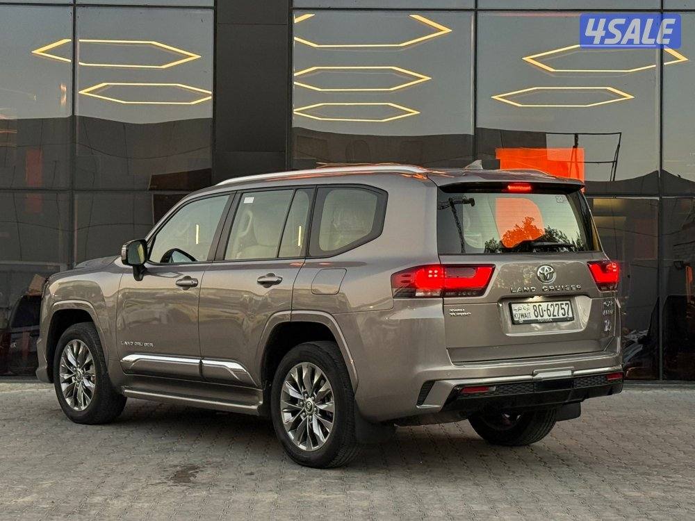 LAND CRUISER GXR AERO S TWIN TURBO _2024 صبغ الوكالة3