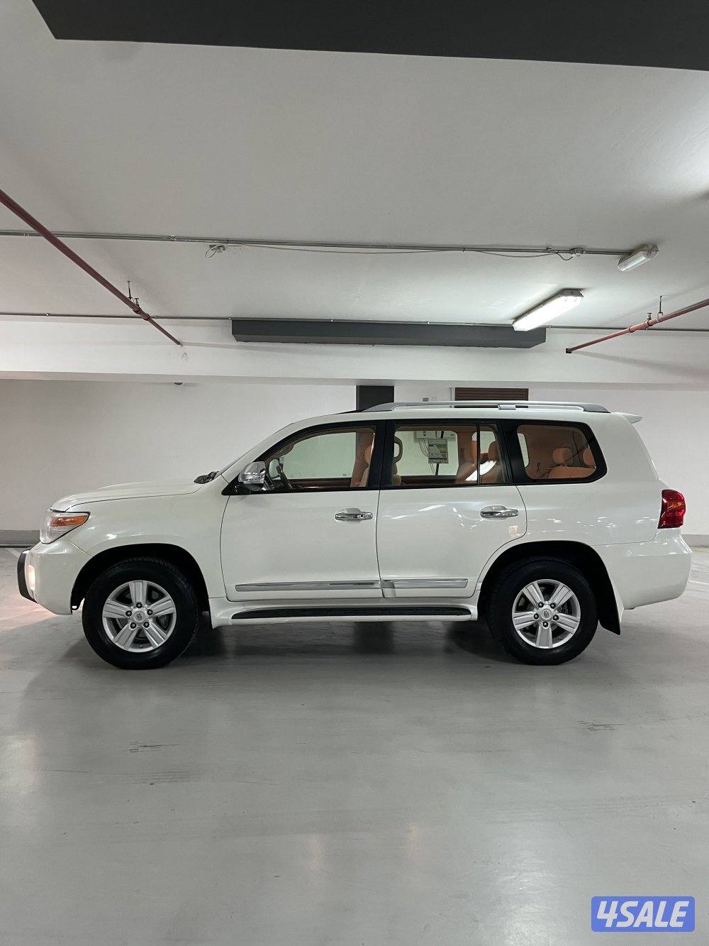 📍لاند كروزر GXR 20135