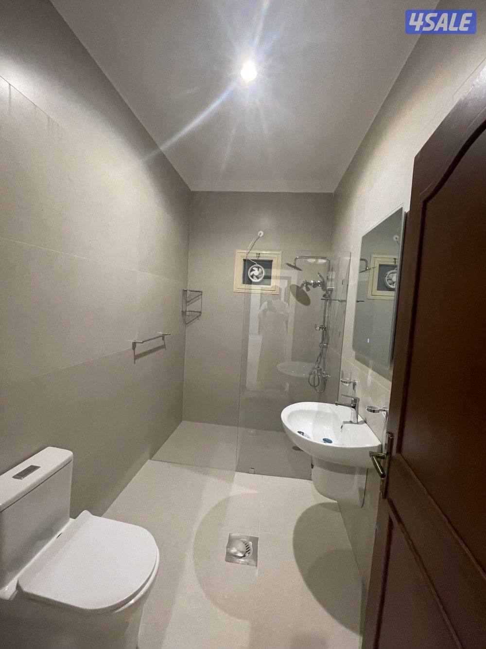 العقيله للايجار شقق  5 غرف / 3 غرف  / 2 غ / 1 غ / 5 غ  تشطيب  ديلوكس4