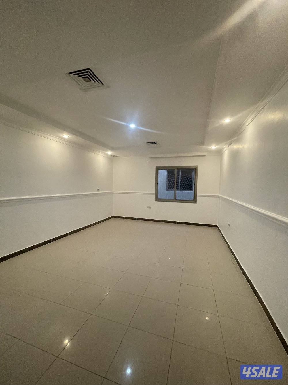 العقيله للايجار شقق  5 غرف / 3 غرف  / 2 غ / 1 غ / 5 غ  تشطيب  ديلوكس14