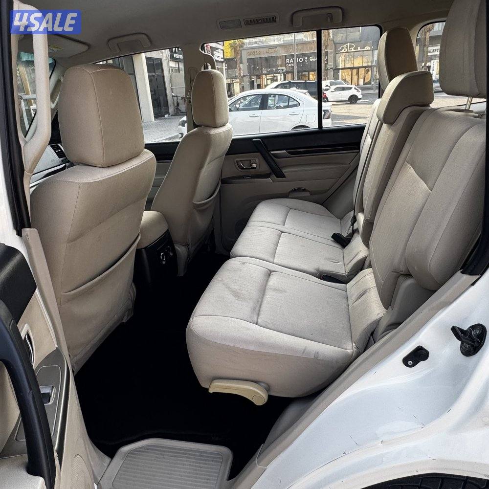 للبيع باجيرو موديل2020عداد1163