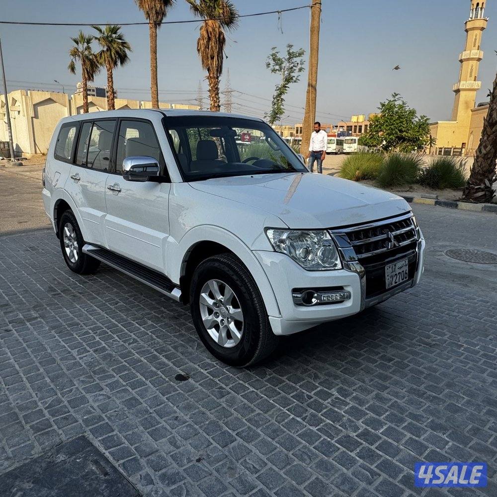 للبيع باجيرو موديل2020عداد1165