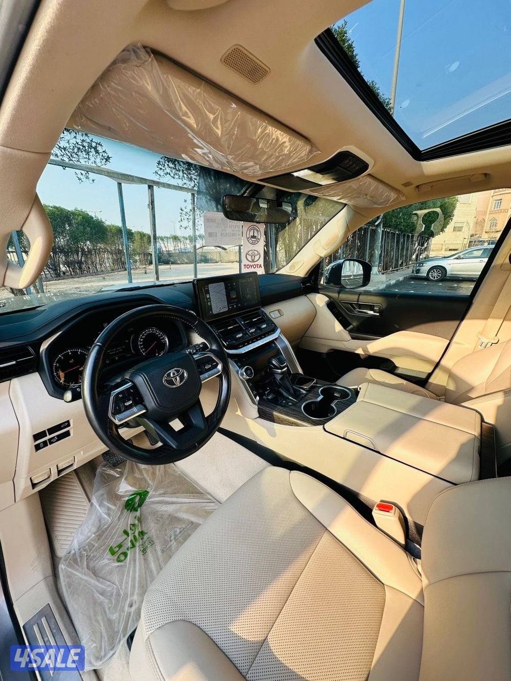 للبيع لاند كروز VX عداد 70 الف صبغ الوكالة4