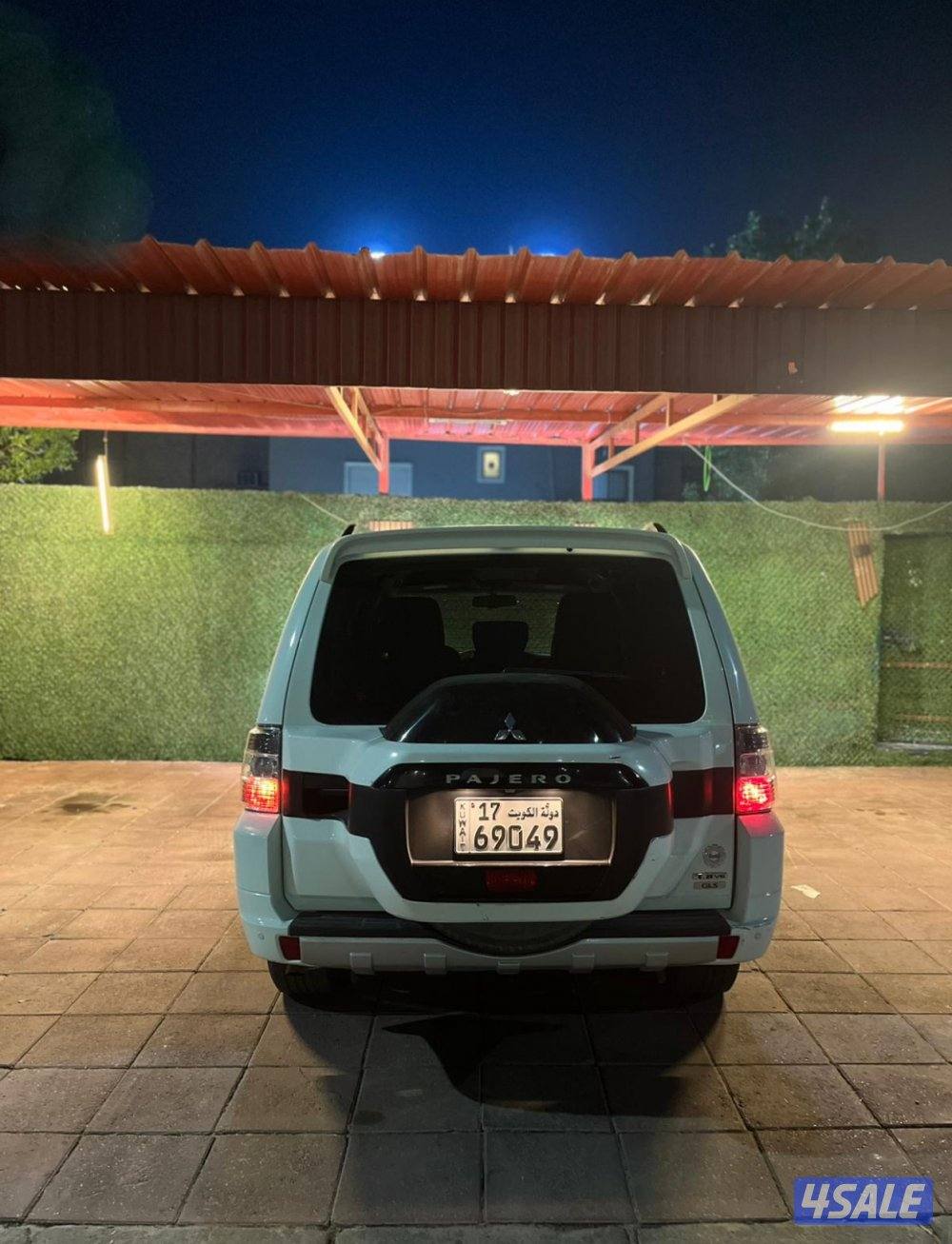 باجيرو 2020 ماشي ٢٥٠٠٠ ألون ابيضّ بحاله ممتازه5