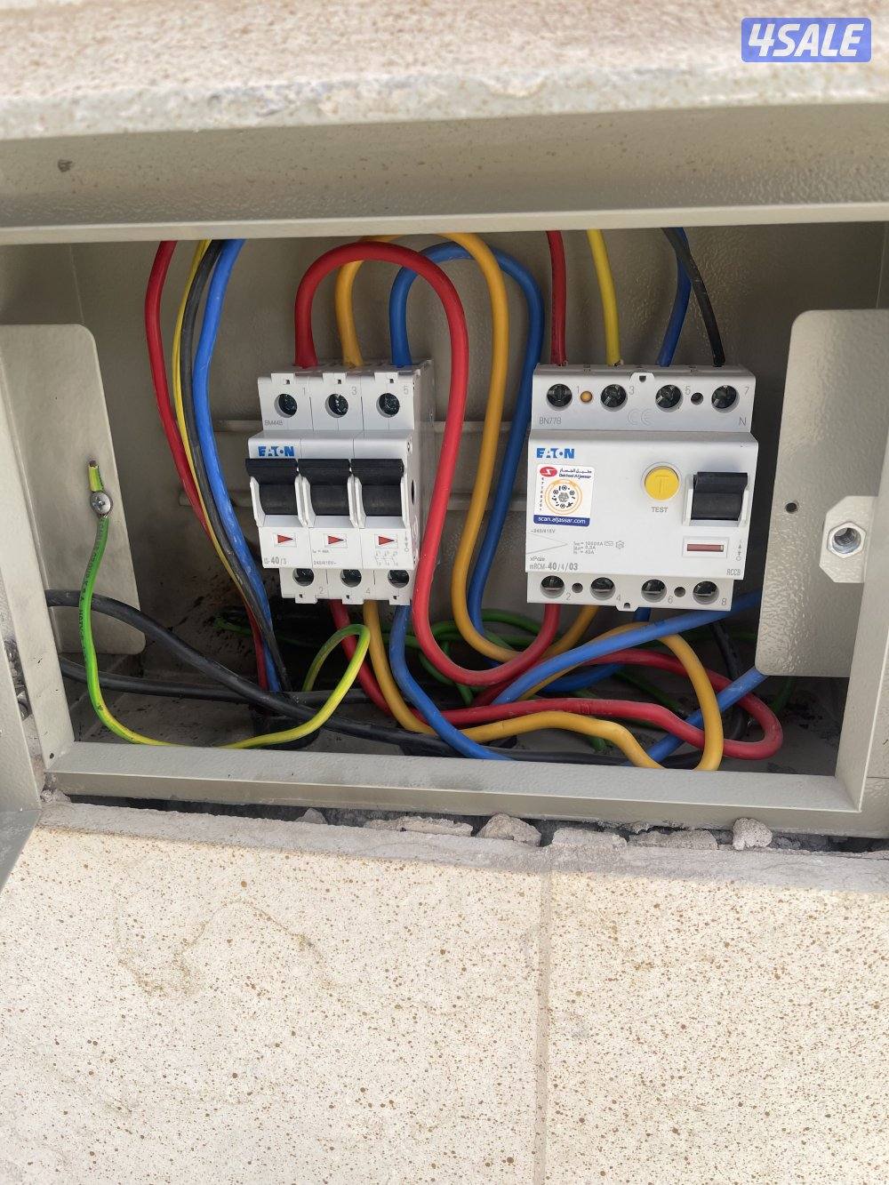 فني كهربائي باكستاني امير عباس2