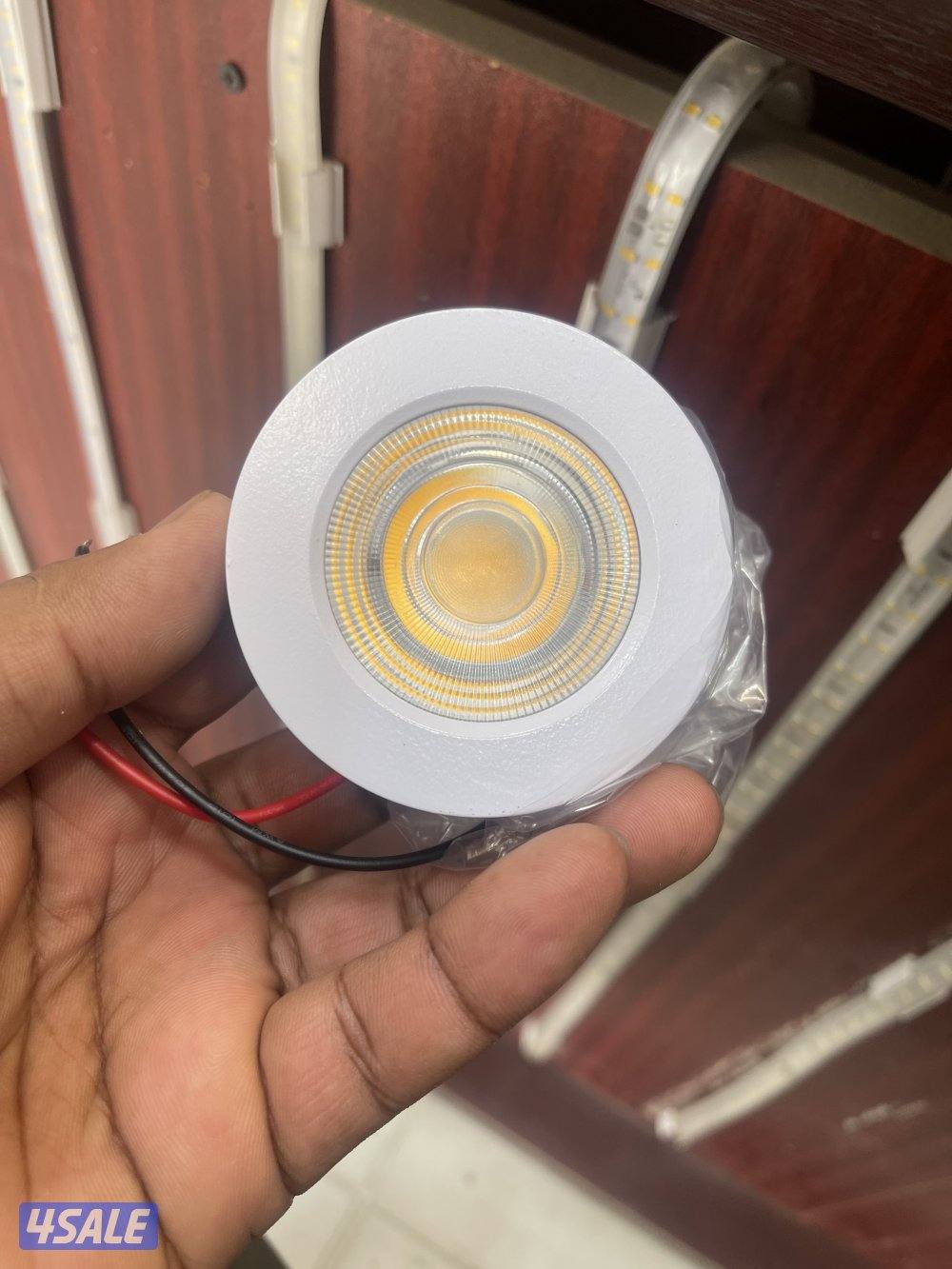 فني كهربائي باكستاني امير عباس3