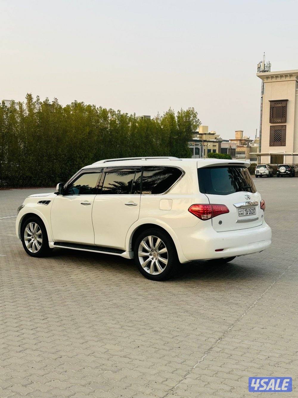 إنفينيتي Qx56 20112