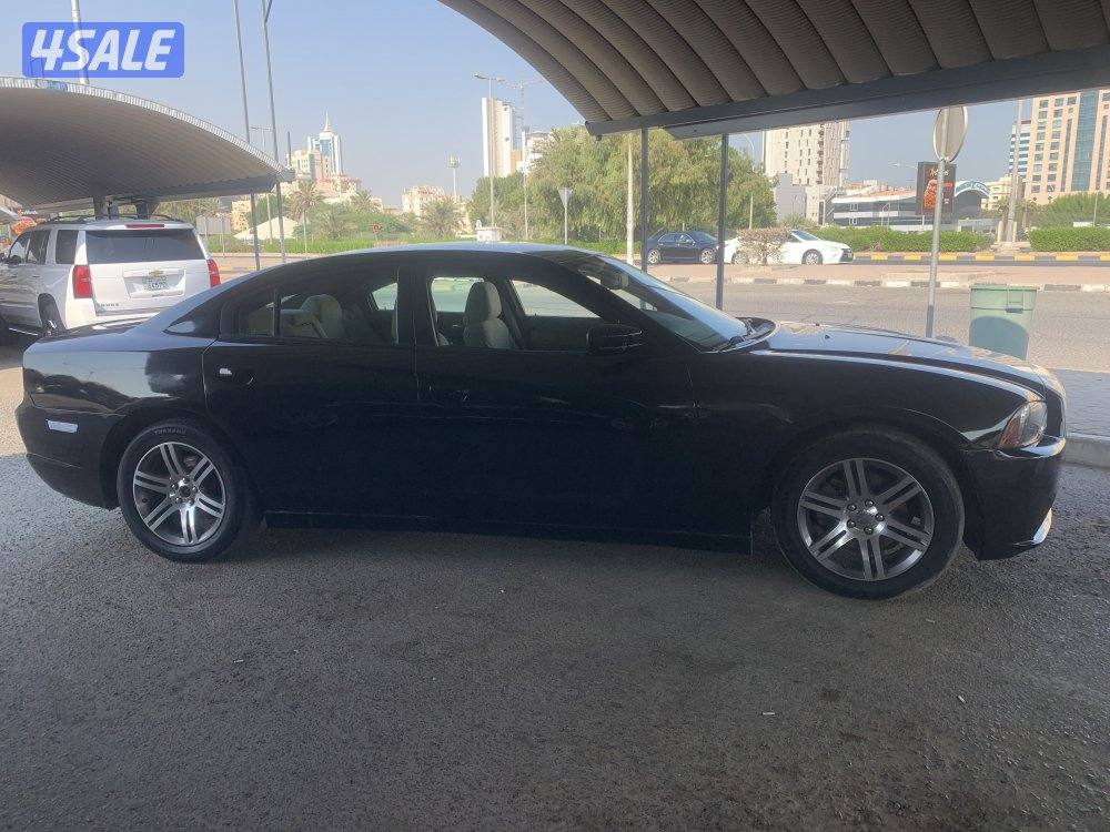 للبيع دودج شارجر ٦سلندر موديل ٢٠١٤5