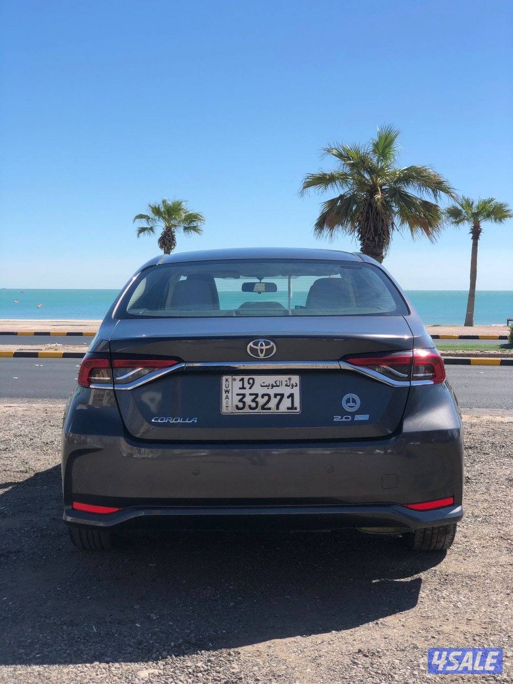 للبيع تويوتا كورولا 2000CC موديل 20207