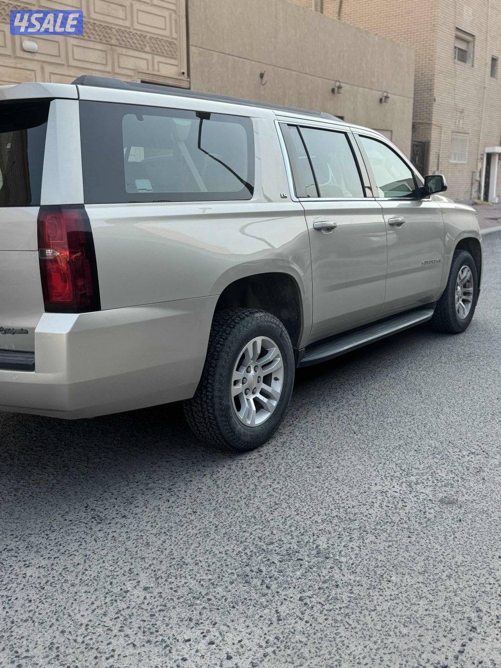 للبيع سوبربان 2017 LS اللون ذهبي شرط الفحص وشرط النظافه  108 . .4