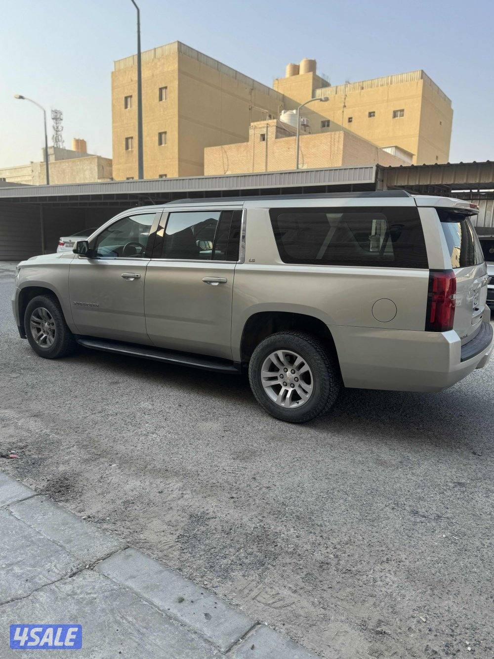 للبيع سوبربان 2017 LS اللون ذهبي شرط الفحص وشرط النظافه  108 . .5