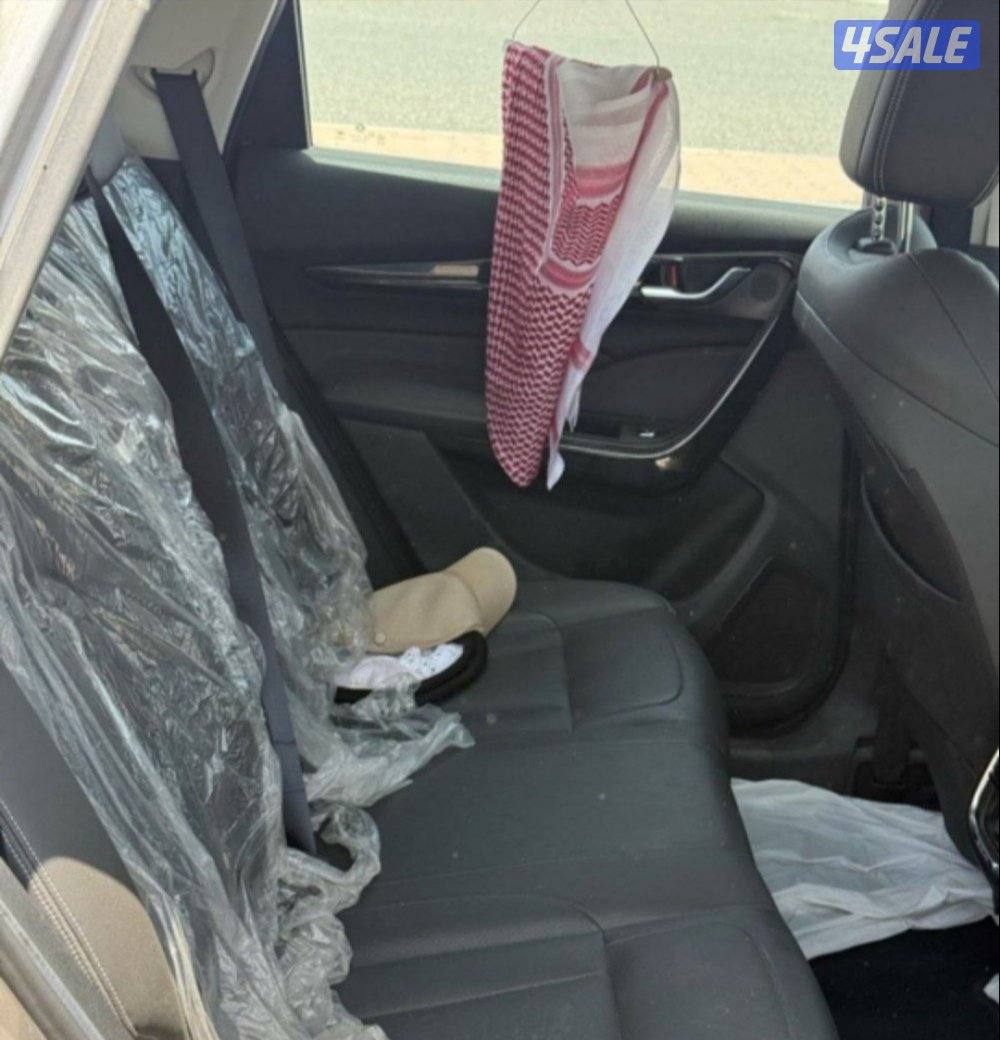 للبيع AX7 كامل المواصفات شرط الفصح قير ماكينه شاصي البدي ما في اصباغ2