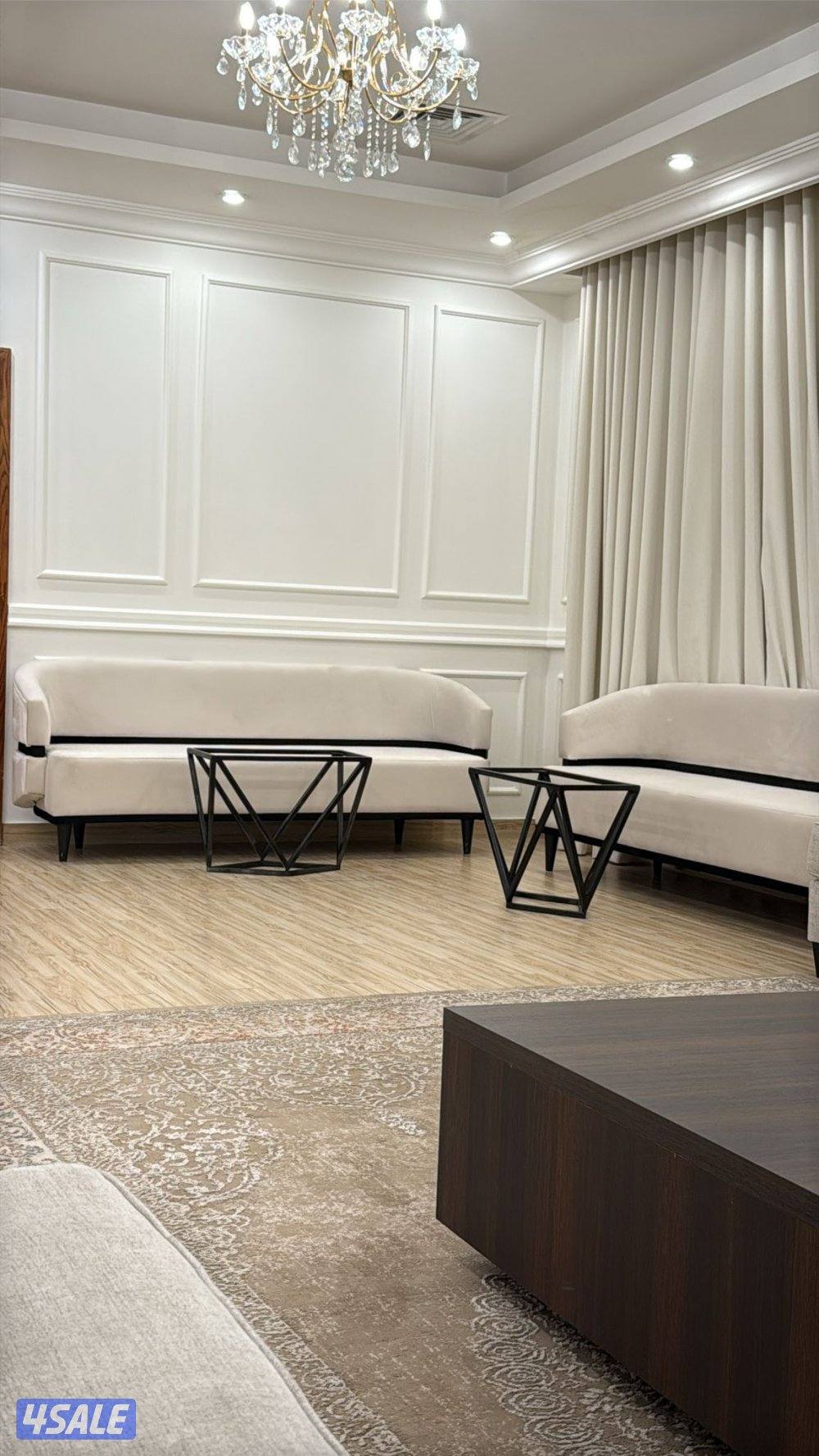 تأجير كراسي خيم كنفات وبنشات زينه خدمه إيقاف السيارت خدمه ضيافه رجالي10