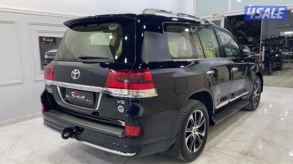 للبيع لاند كروزر تورنق 2021 ماشي70الف2
