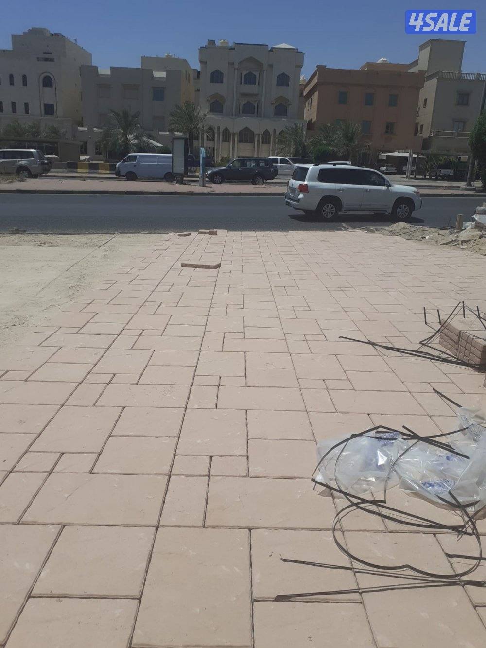 معلم بلاط متدخل وكربستون وصب مزييك أرضيات وجلي كاش وتركيب سياج تركي وج8