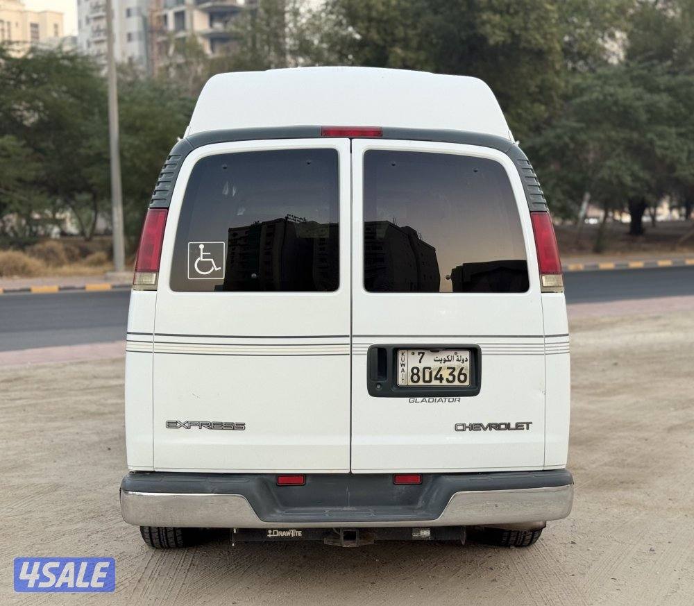 للبيع شفر فان موديل 2000 مجهز لذوي الإحتياجات الخاصه ماشي 109 ألف3