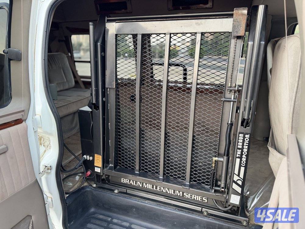 للبيع شفر فان موديل 2000 مجهز لذوي الإحتياجات الخاصه ماشي 109 ألف5