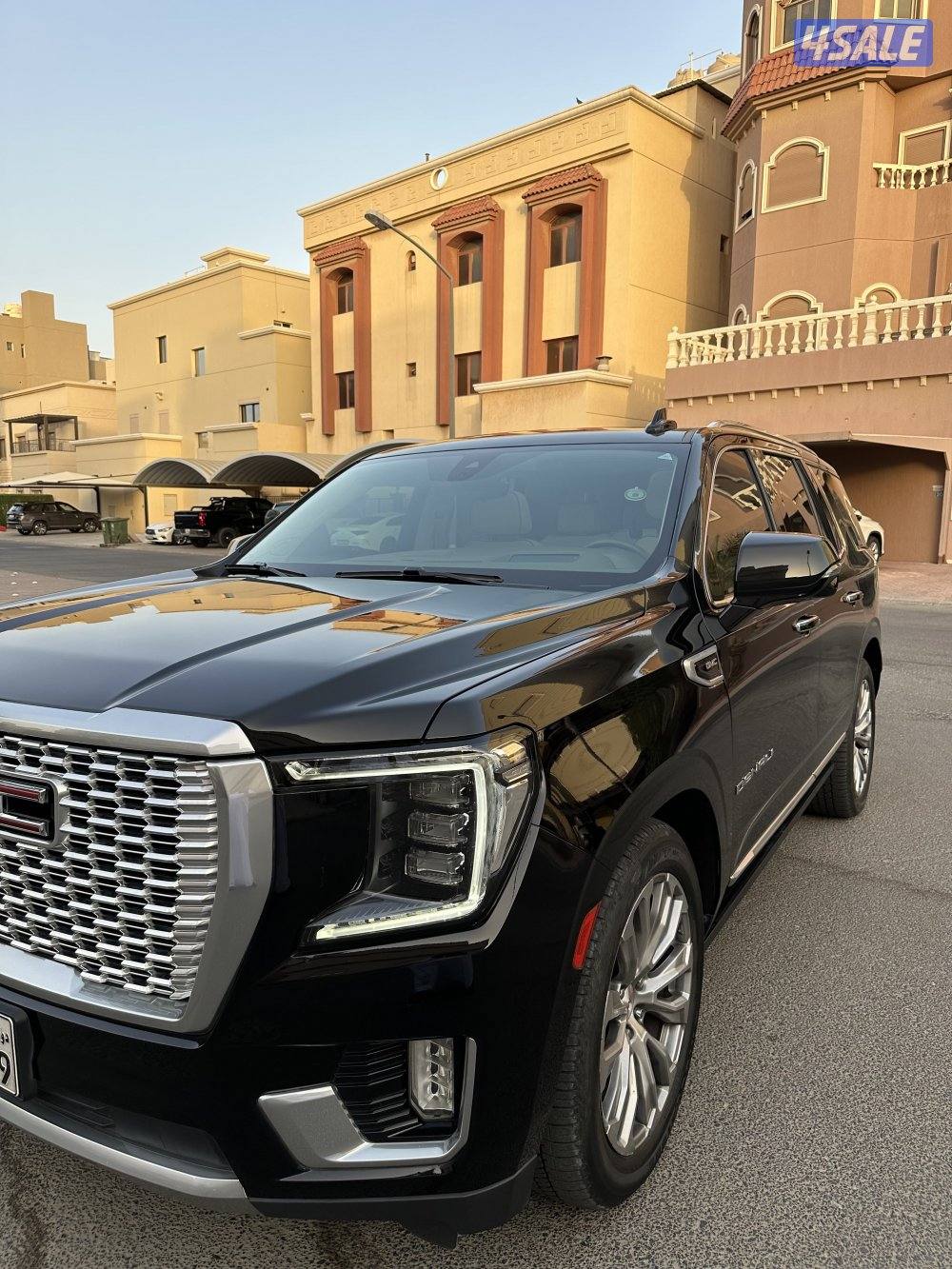 للبيع يوكن دينالي موديل 2021 صبغ الوكاله0