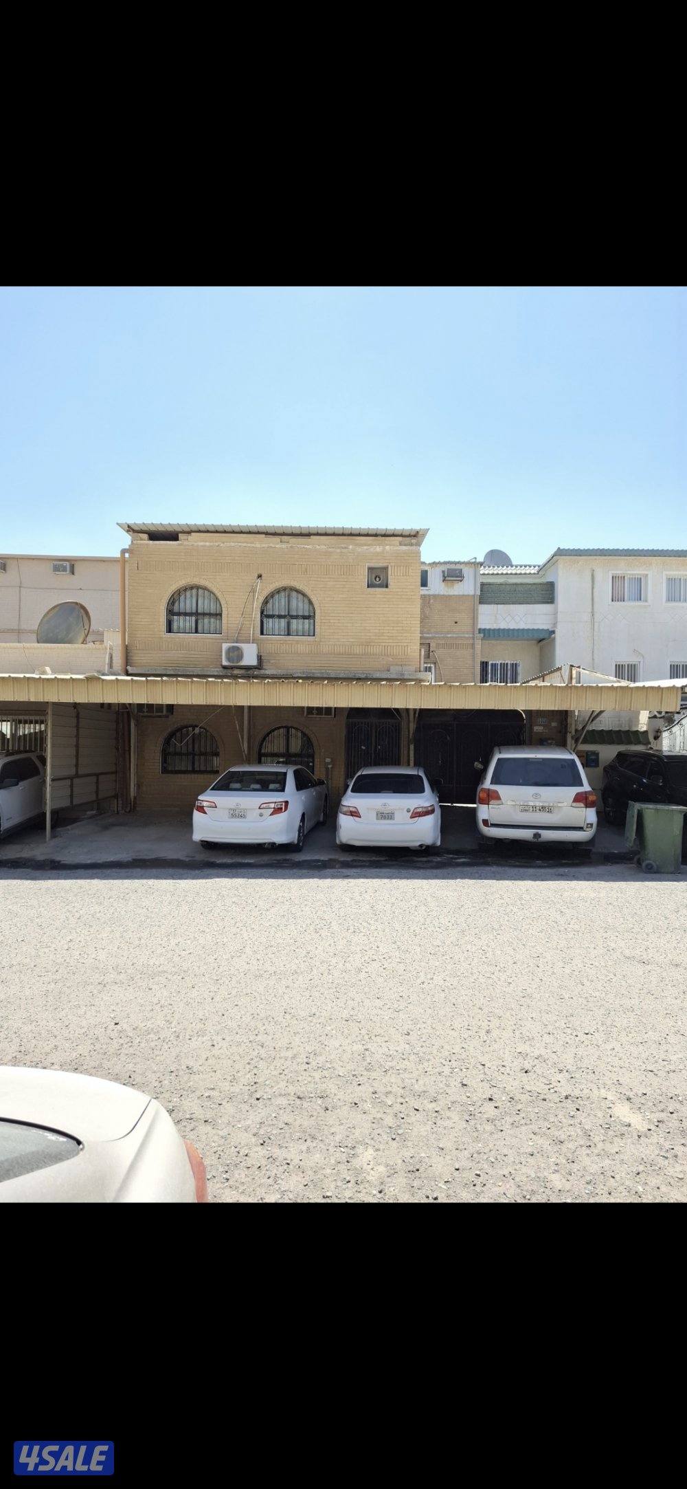 للبيع بيت في الاحمدي0