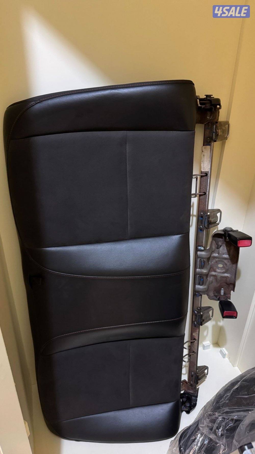 للبيع اغراض كمارو زد ال ون و اس اس ٢٠١٠/٢٠١٤4