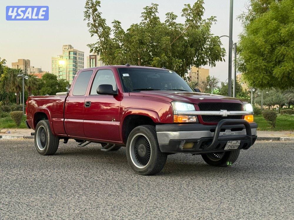 للبيع وانيت سيلفرادو 2004 قماره ونص دبل قير0