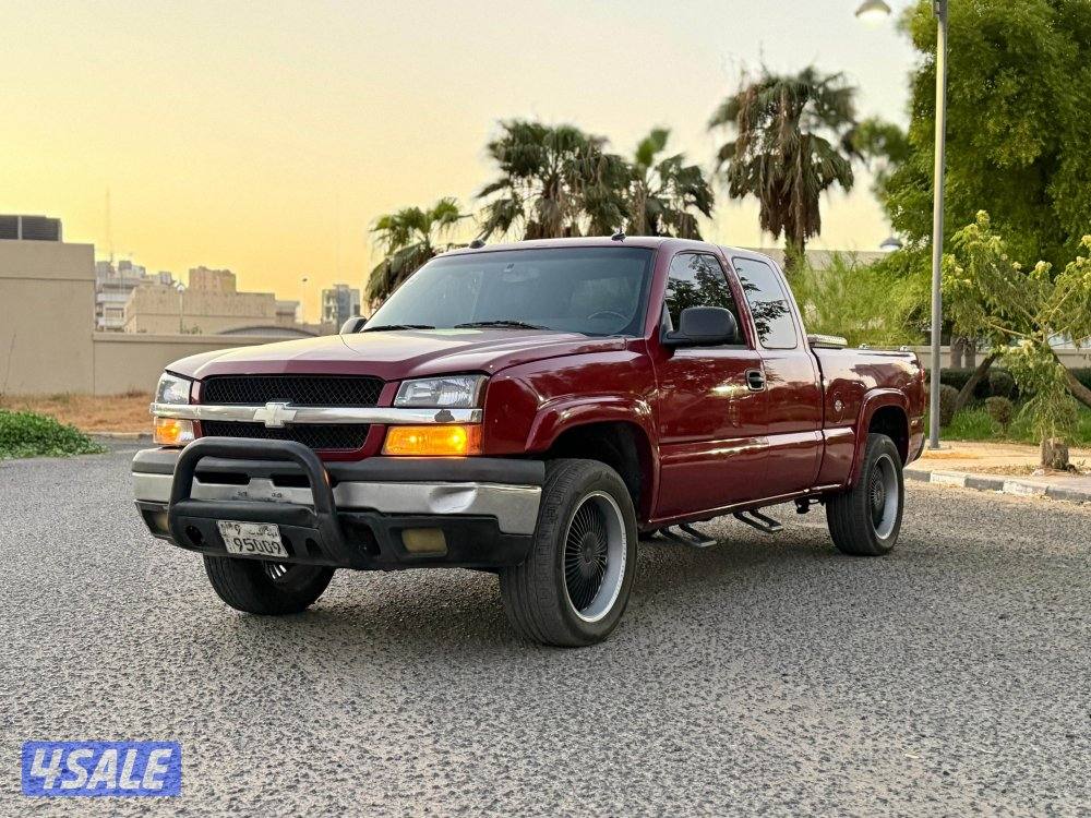 للبيع وانيت سيلفرادو 2004 قماره ونص دبل قير1