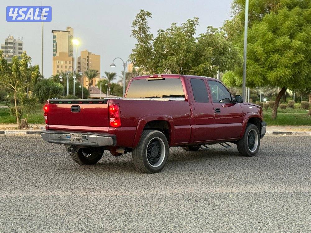 للبيع وانيت سيلفرادو 2004 قماره ونص دبل قير3