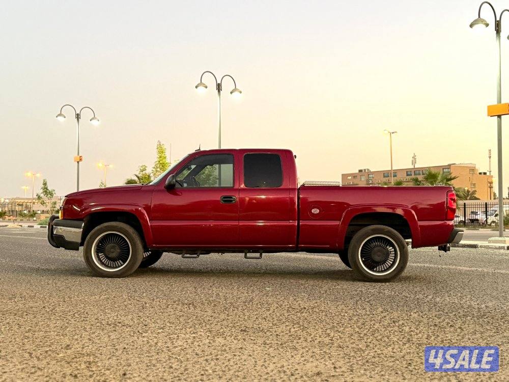 للبيع وانيت سيلفرادو 2004 قماره ونص دبل قير8