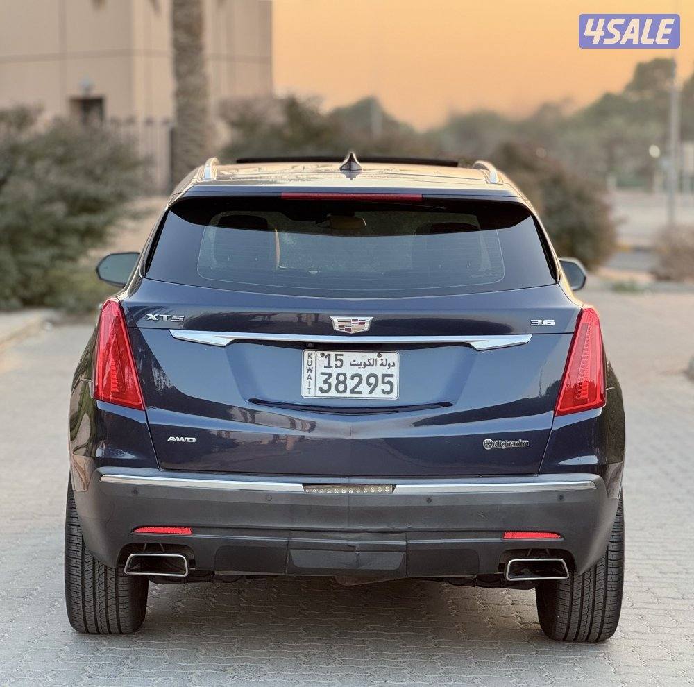 جيب XT5 الغانم 2018 عداد 158 ألف كامل المواصفات9