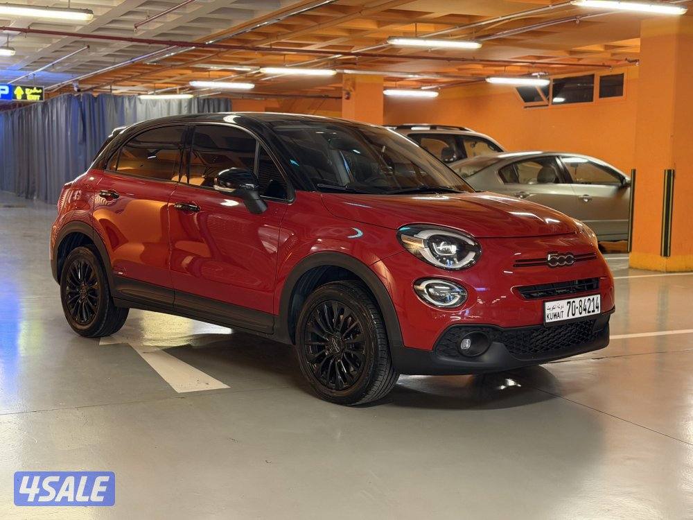 فيات 500X موديل 2023 عداد قليل 55 الف بحالة الوكاله بلاك اديشن4