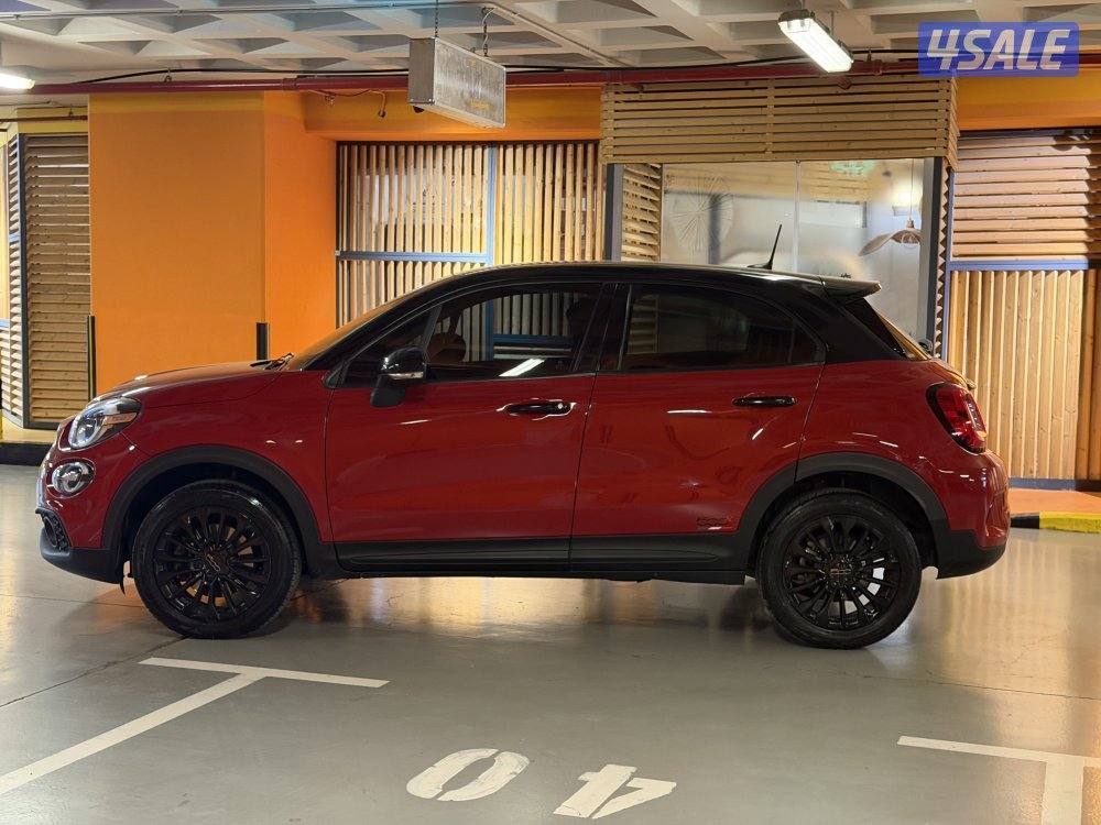 فيات 500X موديل 2023 عداد قليل 55 الف بحالة الوكاله بلاك اديشن6