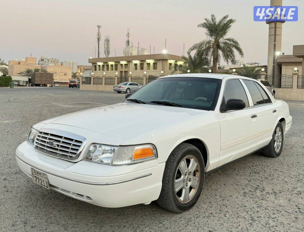 بحالة ممتازة جدا فورد كراون فكتوريا 2012 الوزان صبغ الوكالة عدا قطعة1