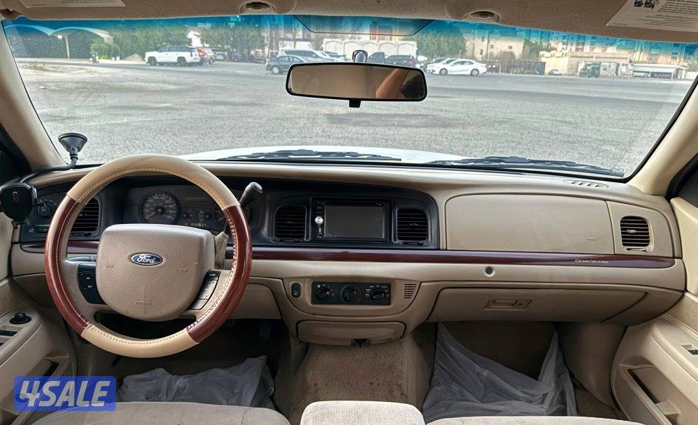 بحالة ممتازة جدا فورد كراون فكتوريا 2012 الوزان صبغ الوكالة عدا قطعة8