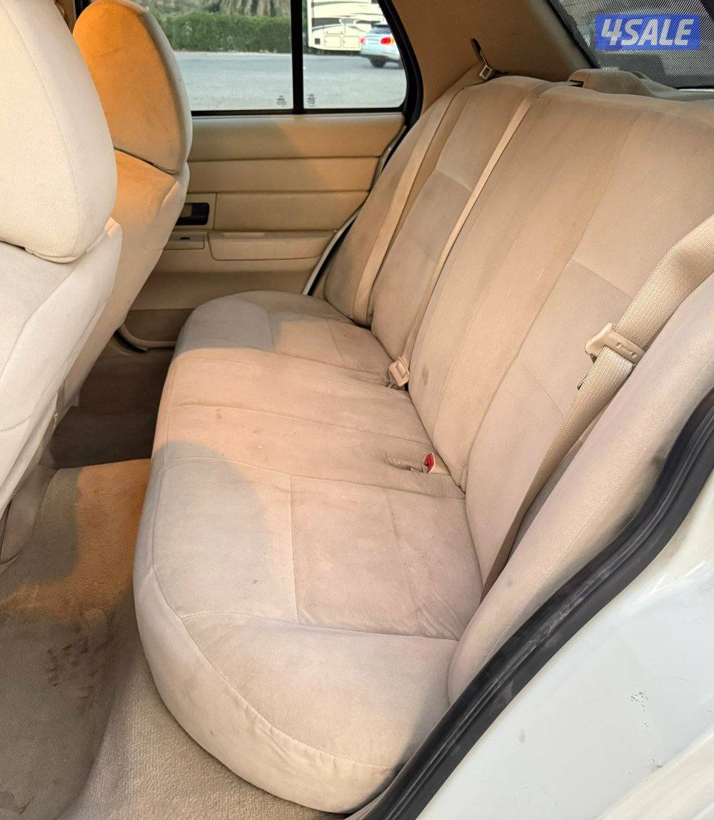 بحالة ممتازة جدا فورد كراون فكتوريا 2012 الوزان صبغ الوكالة عدا قطعة9