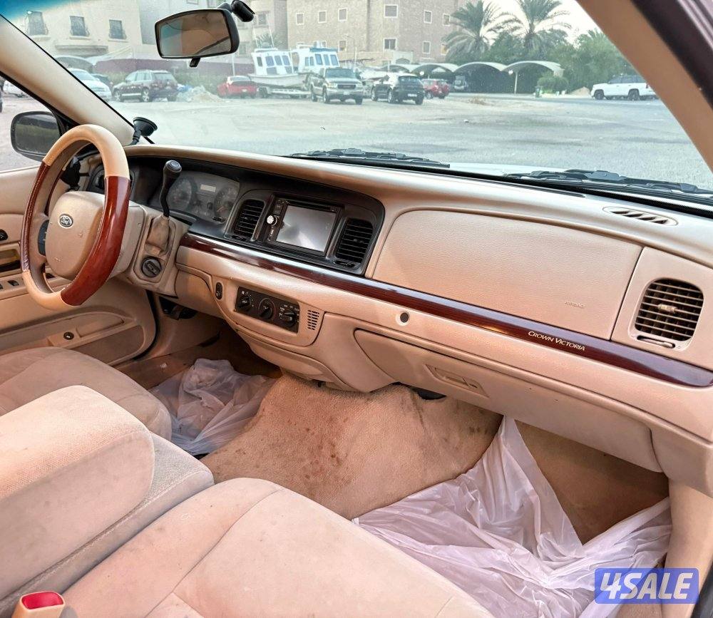 بحالة ممتازة جدا فورد كراون فكتوريا 2012 الوزان صبغ الوكالة عدا قطعة11