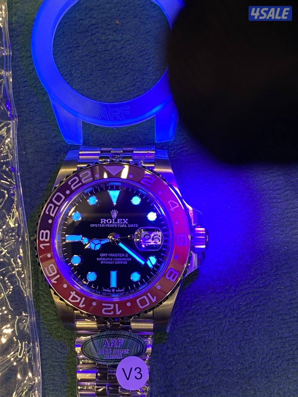 ساعات من مصانع VSFوARF12