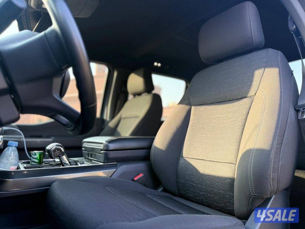 وانيت فورد دبل غمارتين FX4 20235