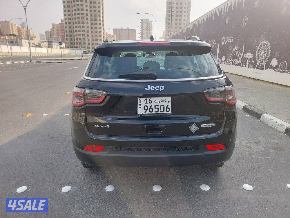 Jeep compass . 20196