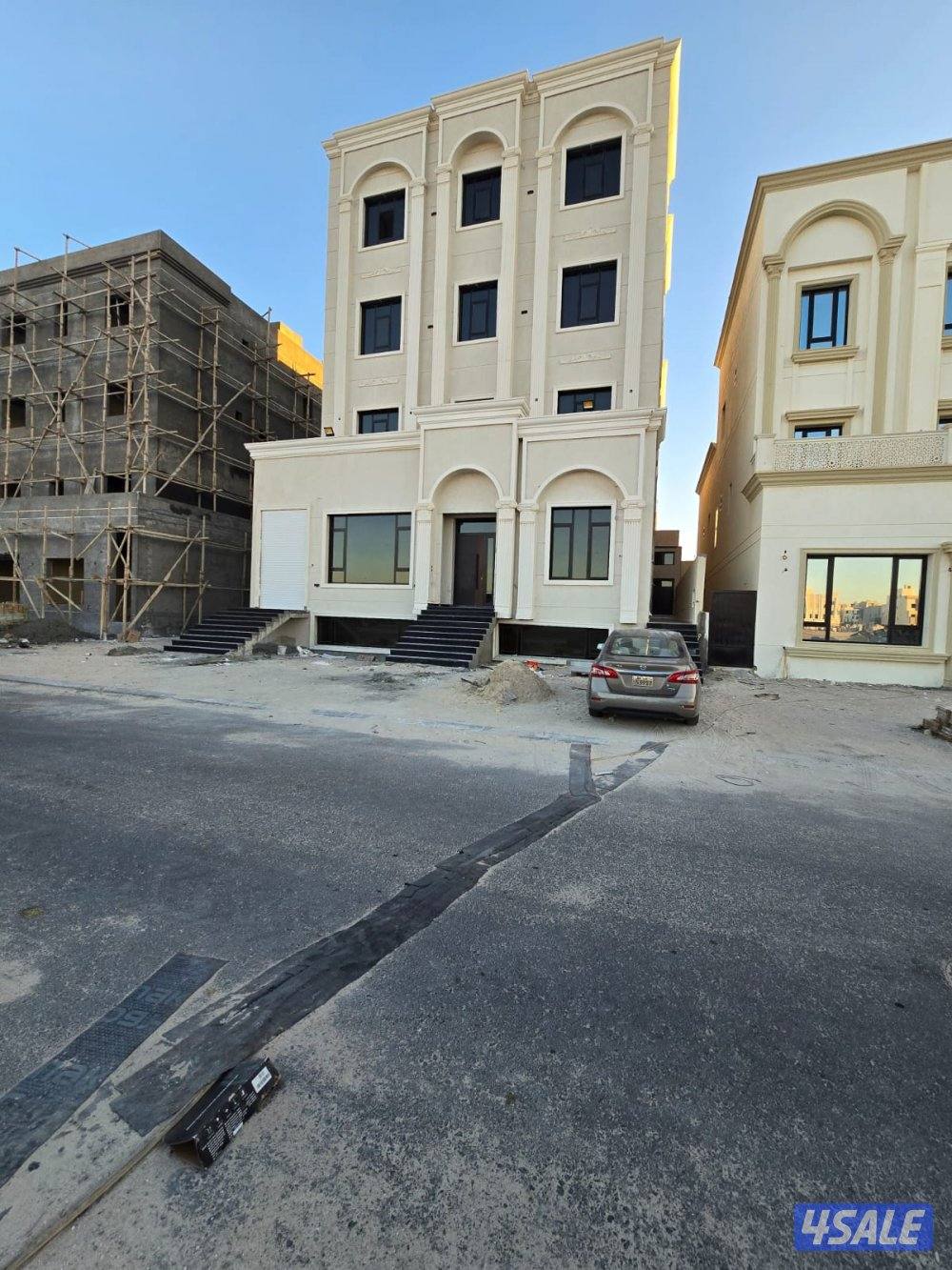 لايجار شقق غرب عبدالله مبارك لا مانع من مطلقه او ارمله  ويوجد جنوب0