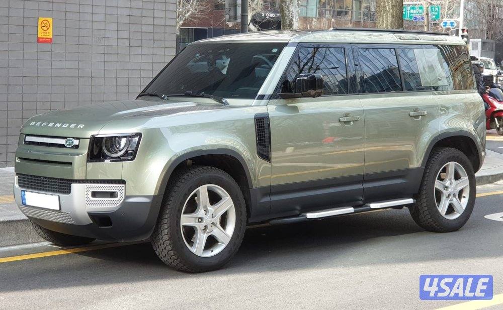 Land Rover Defender0