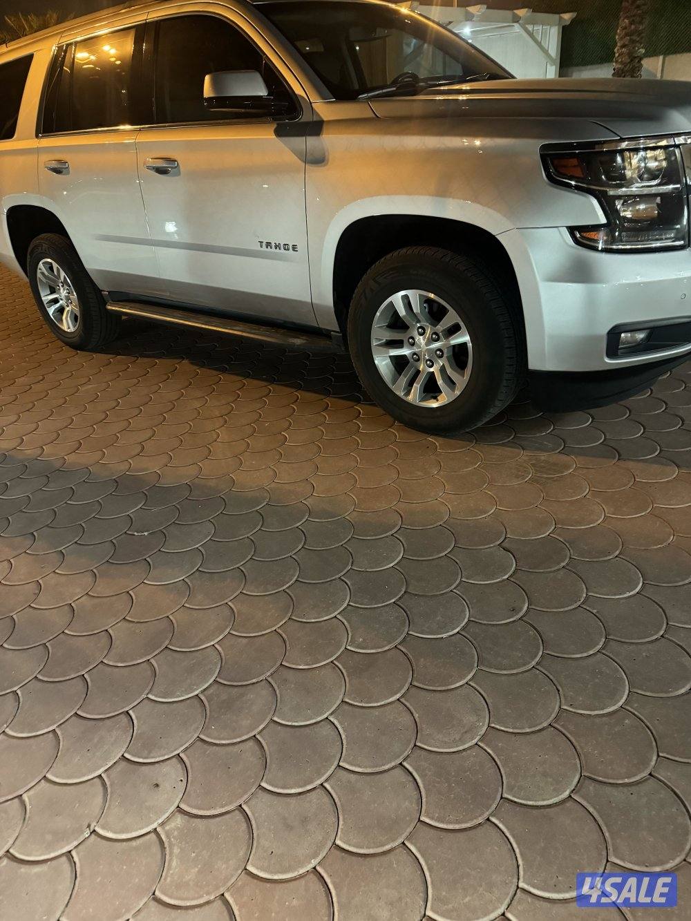 للبيع تاهو 2019 سلفر صبغ الوكالة عداد 290 ألف كيلو كشنات متحركة1