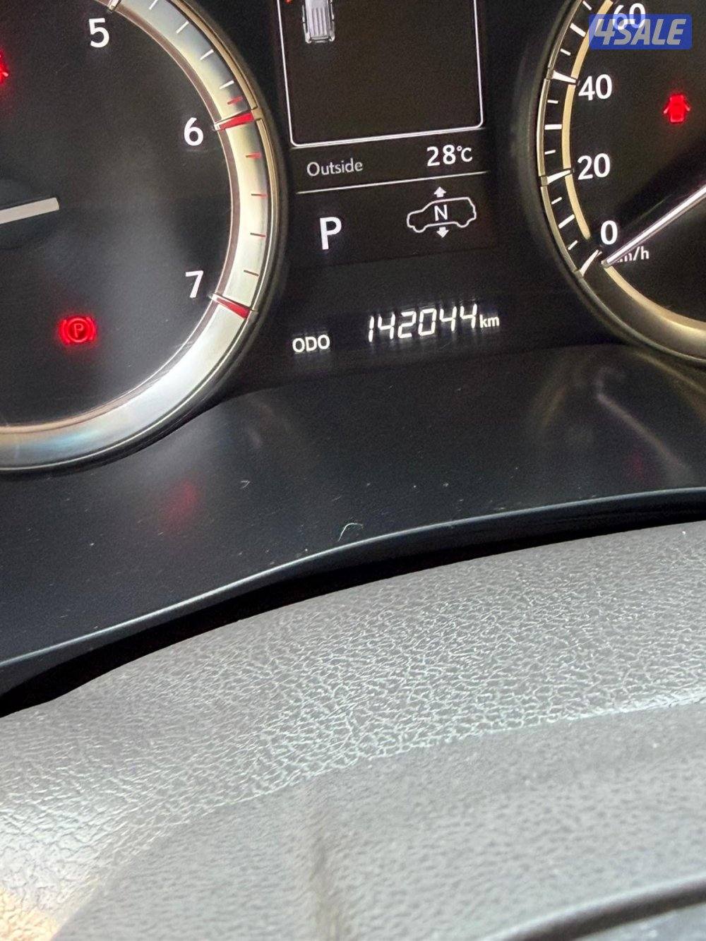 للبيع LX570 - صبغ وكاله - عداد١٤١11