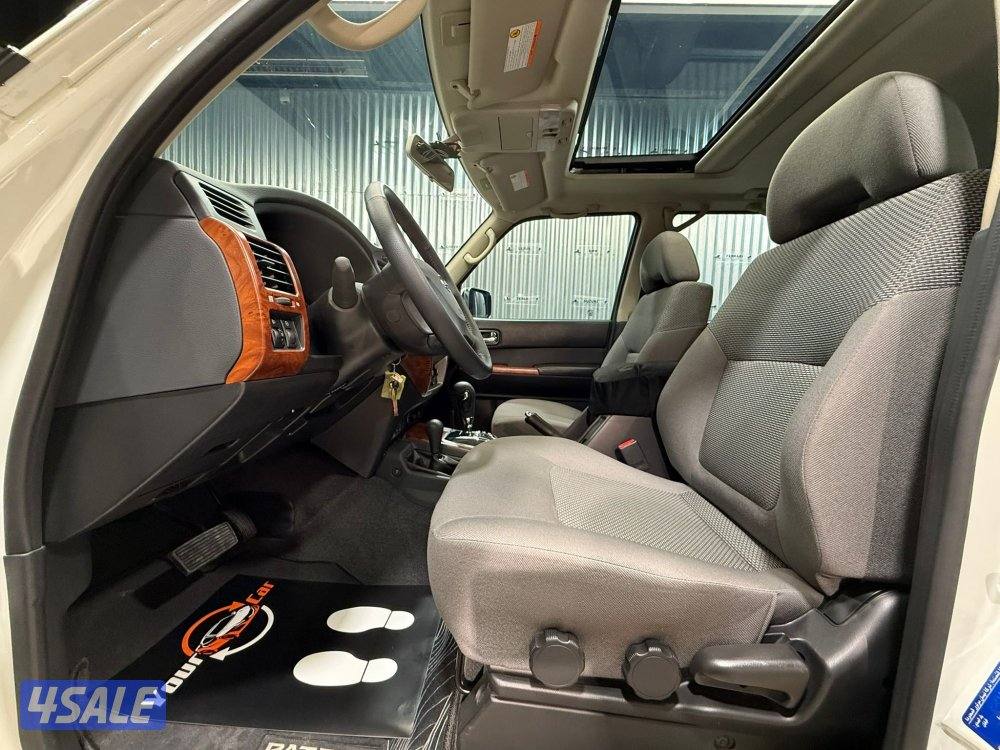 Nissan safari5