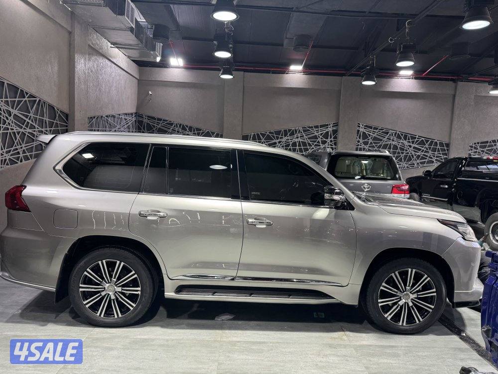 لكزس LX570 الدرجة الاولى 20163
