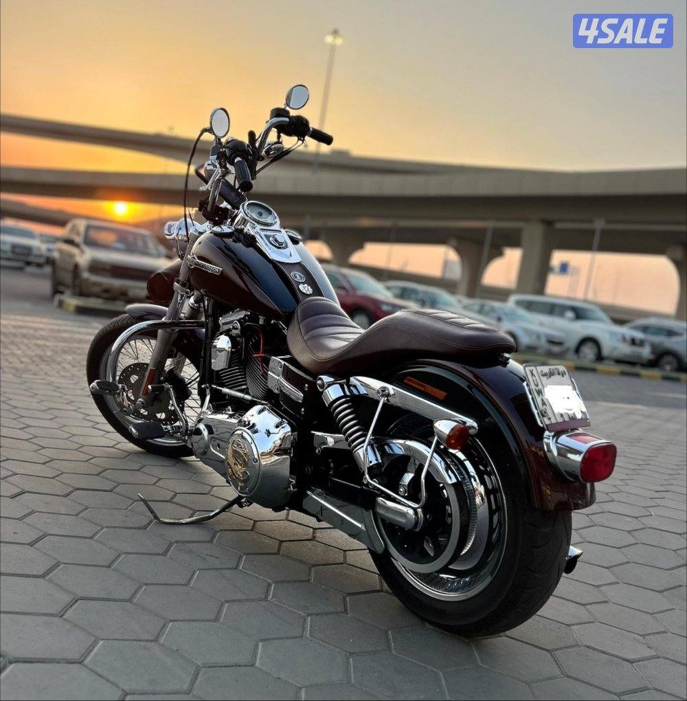 2011 Harley Davidson Dyna super Glide0